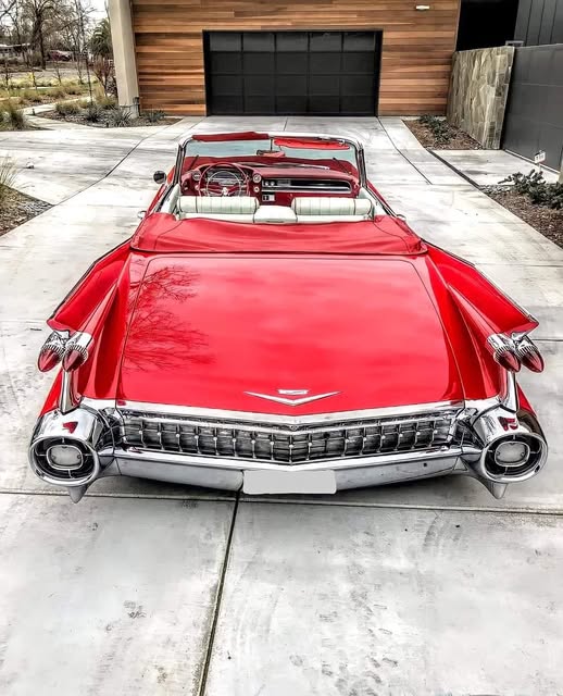 Gemelli Da Uomo In Acciaio A Tema Cadillac Service, Design Americano (Nuovi Con Difetti)