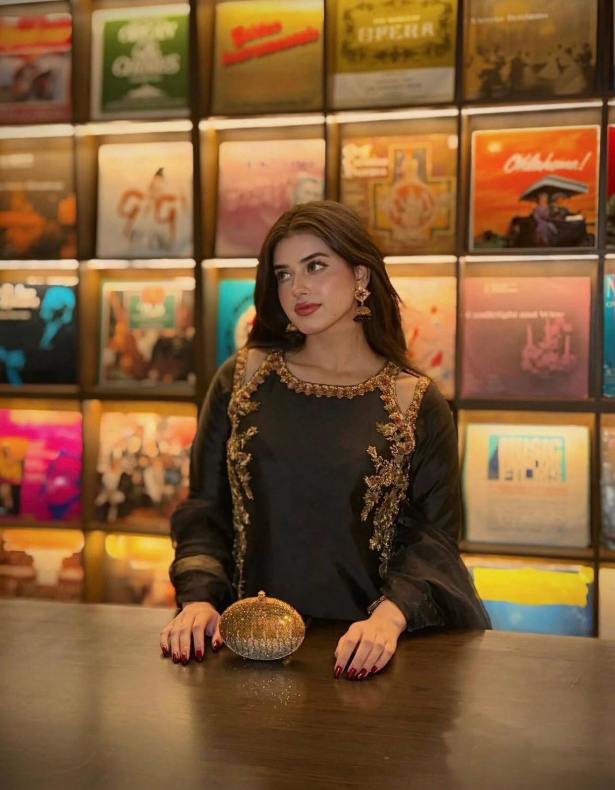 Alina Amir