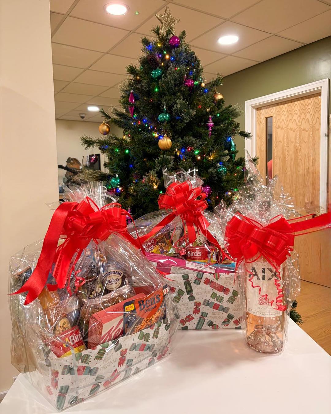 Love - 🎄Pop in and have a go on our Christmas Hamper Raffle £1 per ...