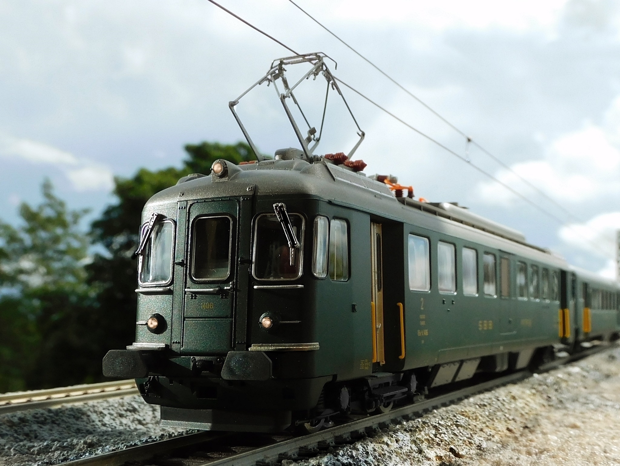 🇨🇭 SBB RBe 4/4 . . . . . . . . . . . (PIKO H0)