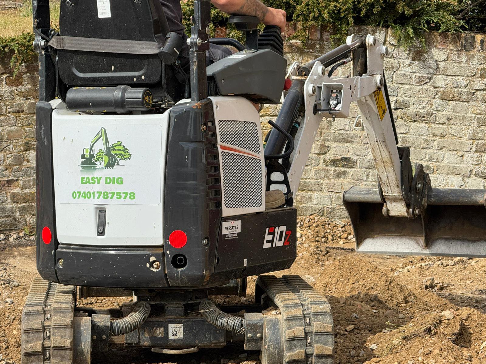 Easy Dig and groundwork’s | Milton Keynes