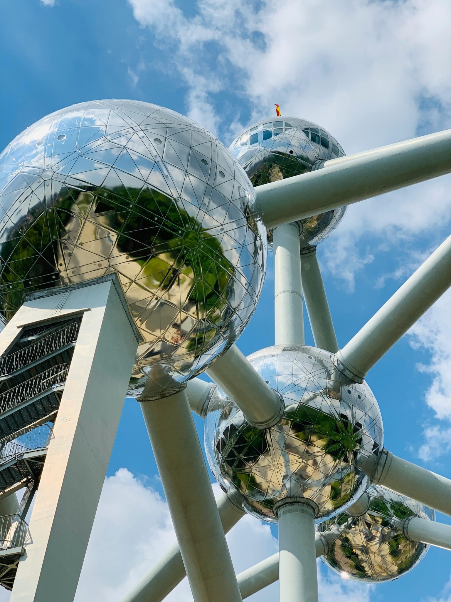 The Atomium served as the centerpiece of Expo 58 in Brussels