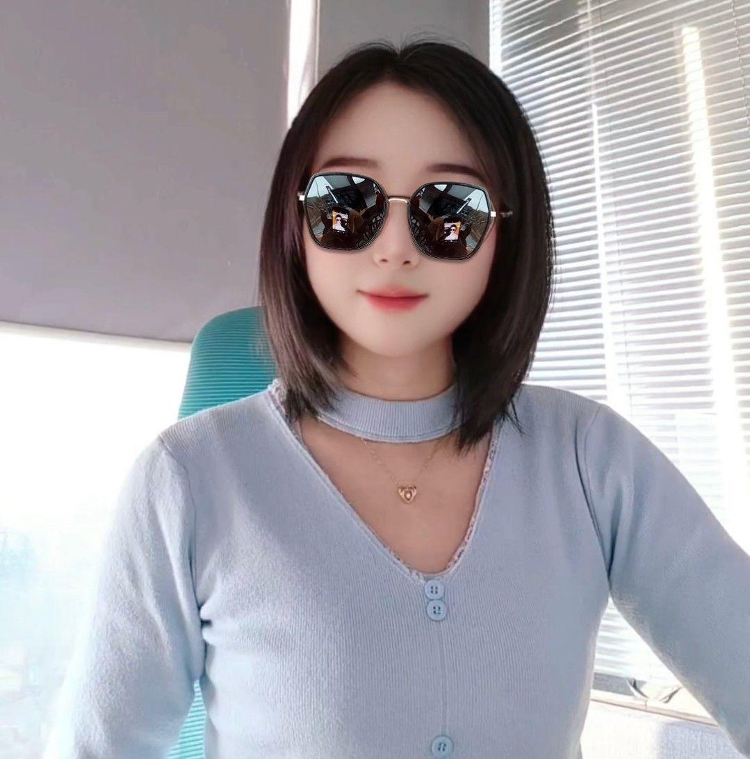 Emi Li