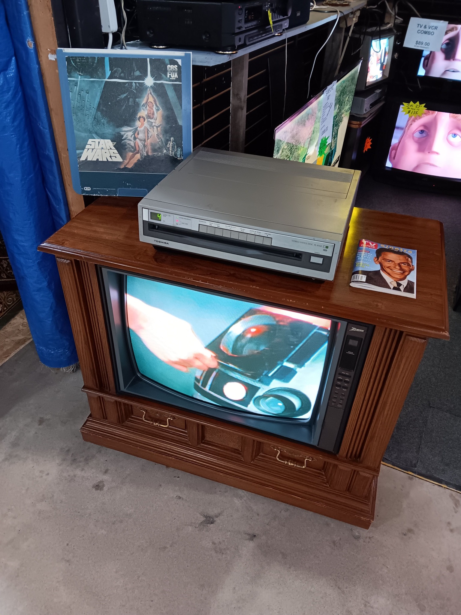 1989 Zenith TV with 1983 Toshiba CED player for sale