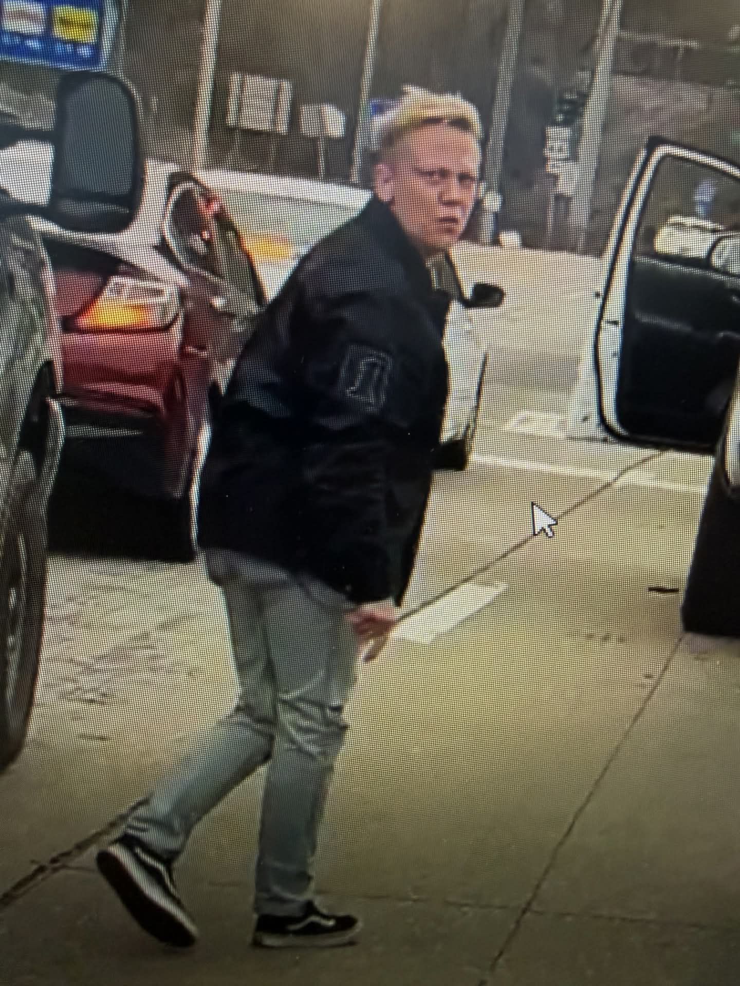 The Weakley - 🚨 ROAD RAGE ASSAULT SUSPECT SOUGHT IN TENNESSEE Knoxville ...