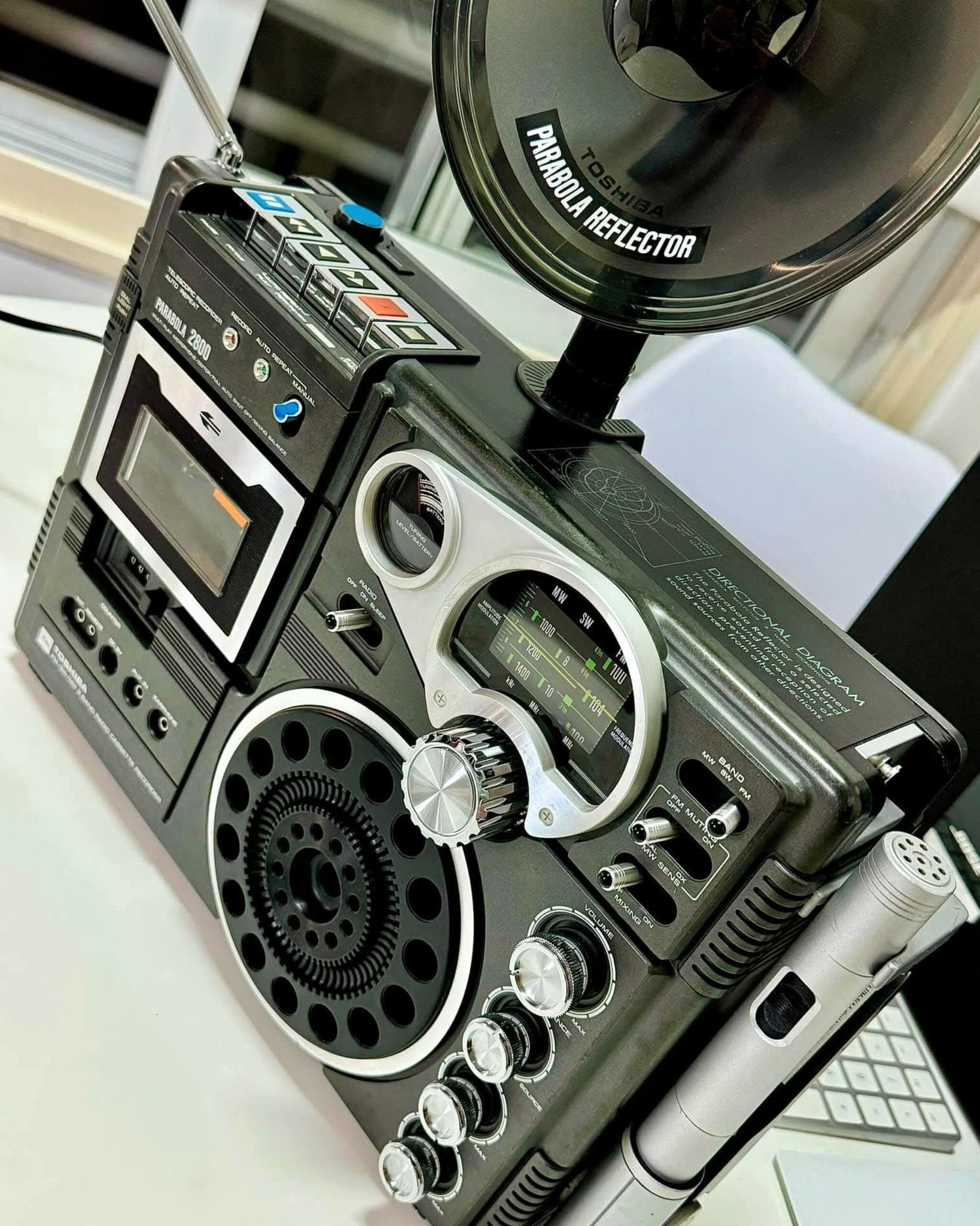 Toshiba RT-2800 or Actas 70s vintage