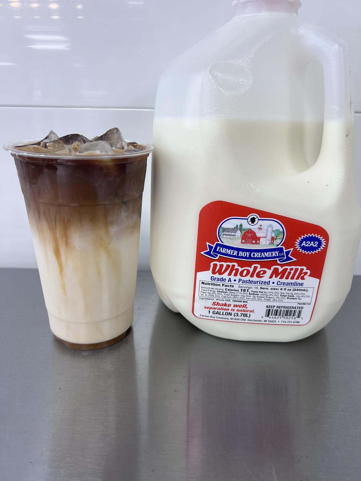 【milk】 Fox Hollow Cafe switches to local Farmer Boy Creamery milk