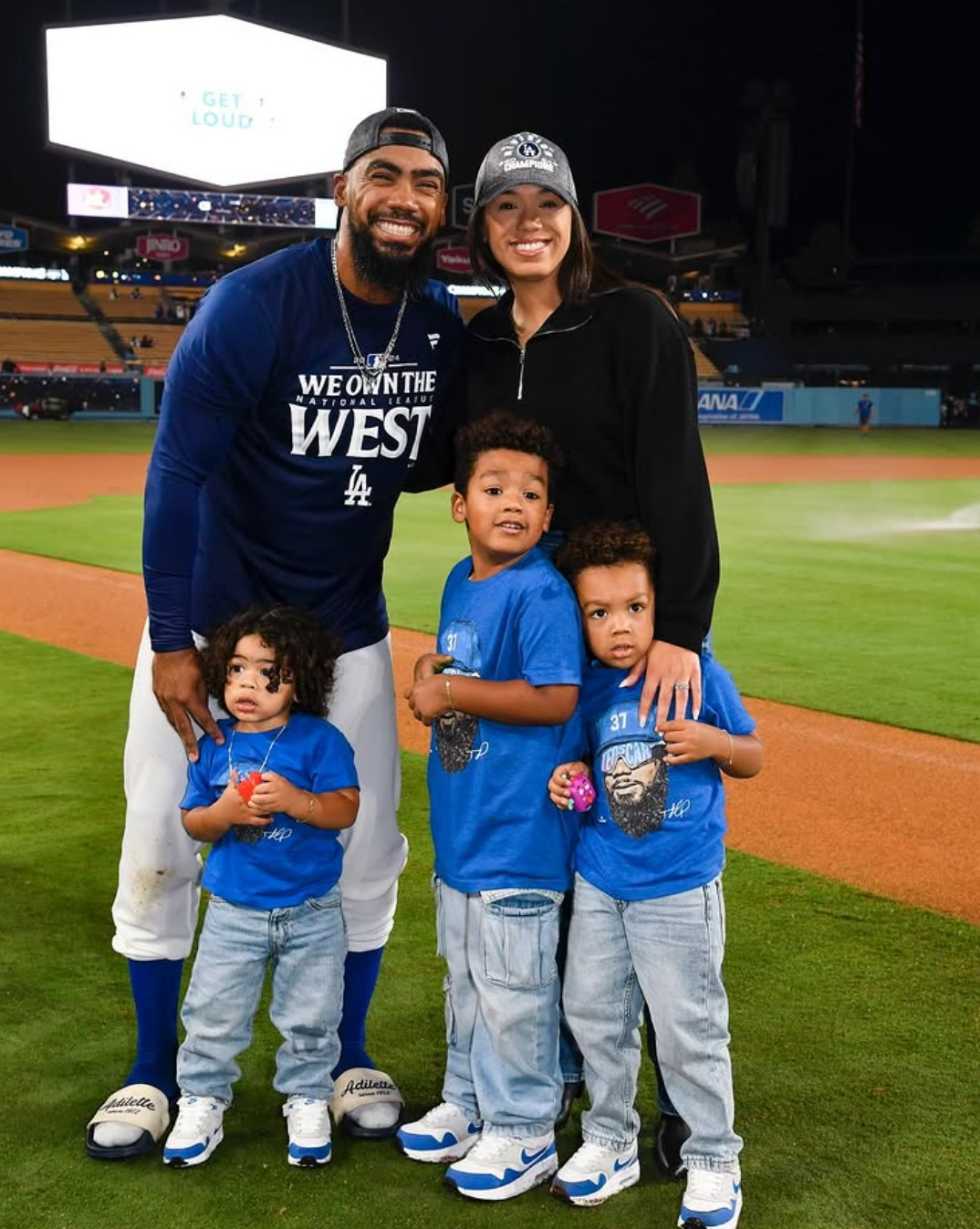 The Hernández boys. 🥹 Thank you for helping us celebrate Teoscar
