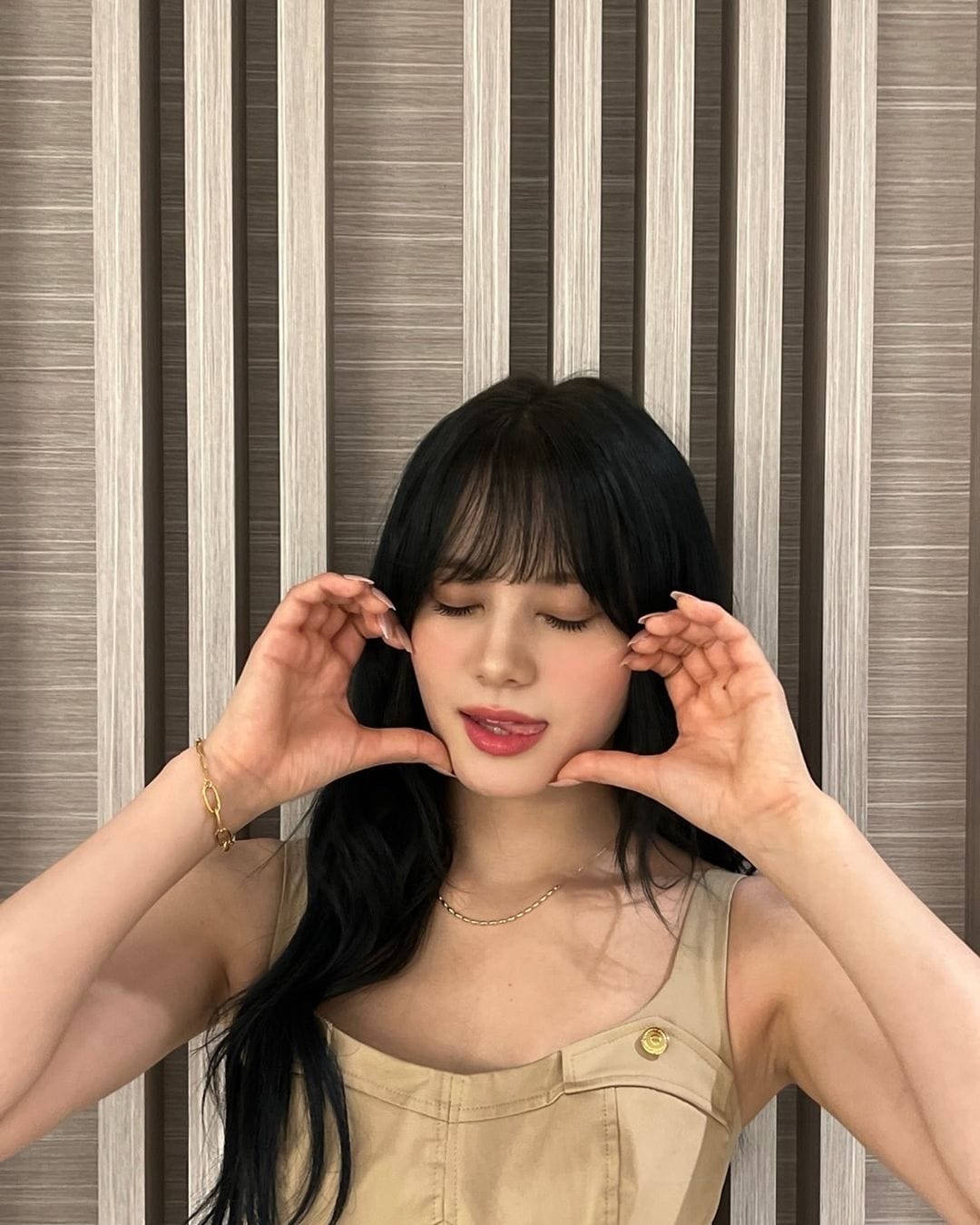 牧野 仁 菜