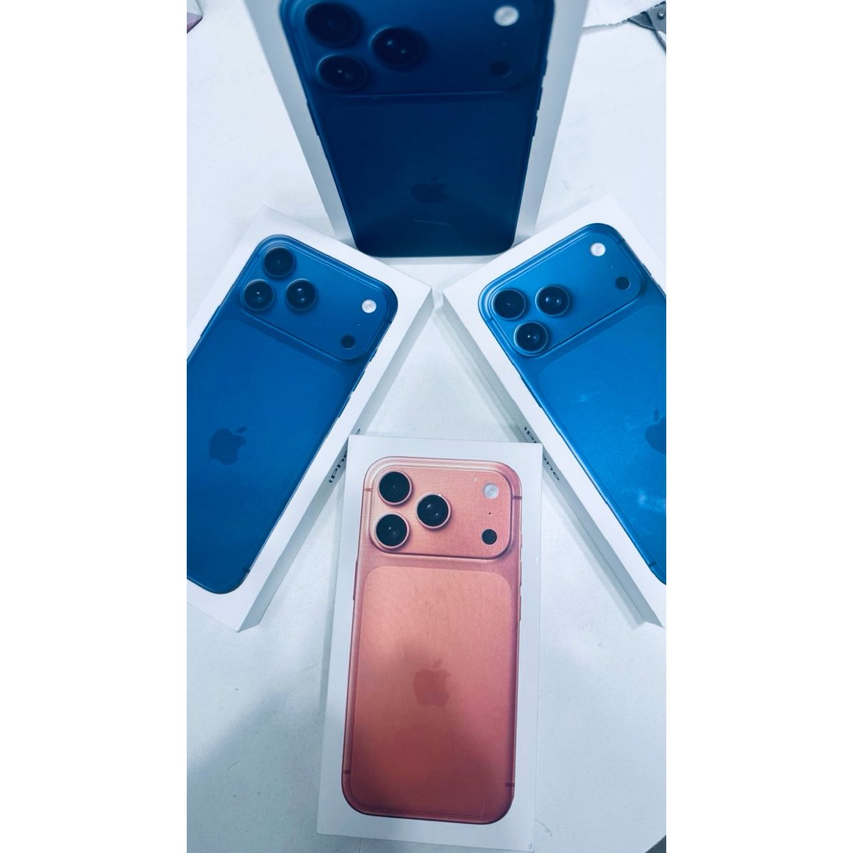 Apple - 🔥 iPhone 17 Pro Max 🔥 🔥 iPhone 17 Pro 🔥 Everything in One Place ...