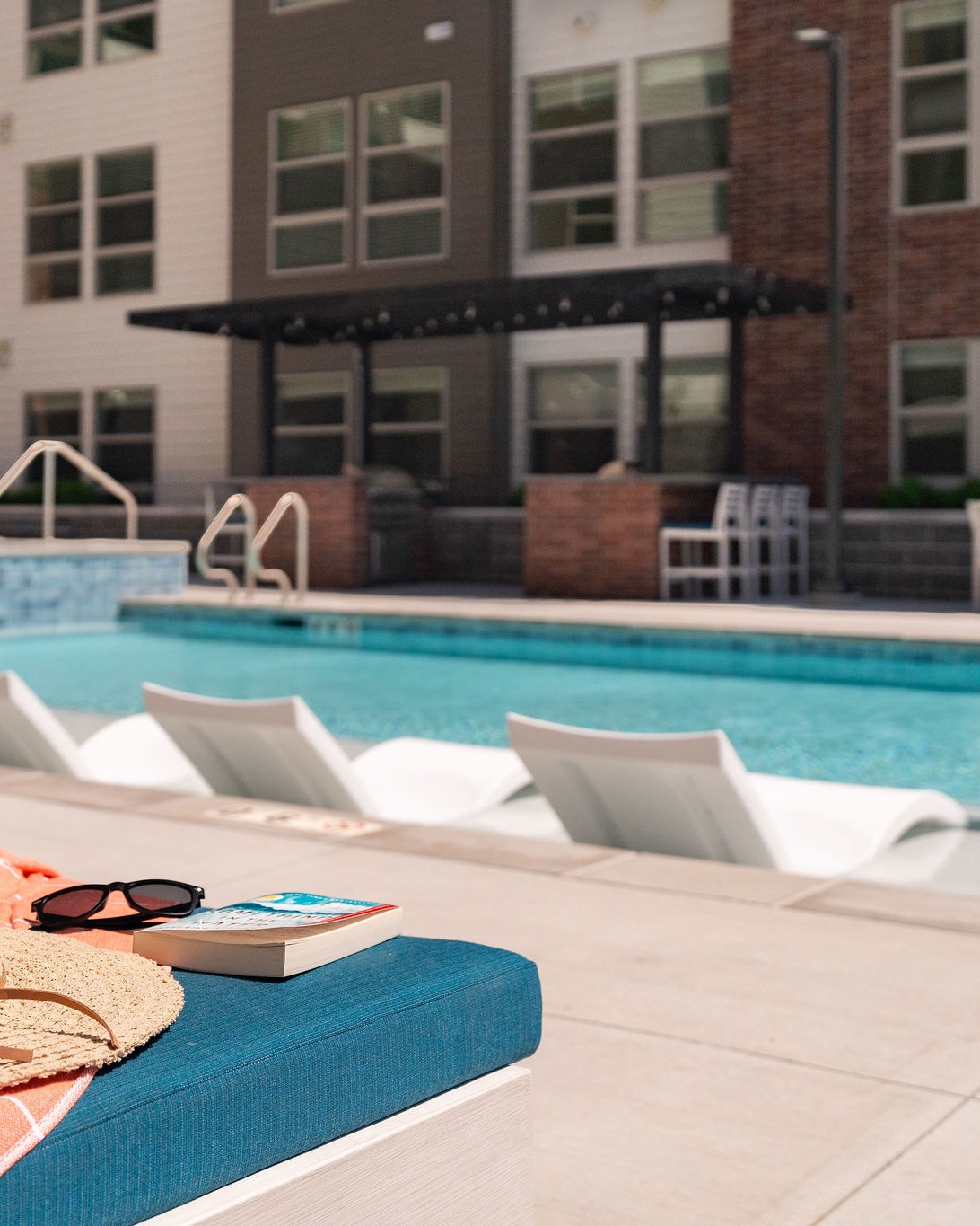 Curated visual reference: Picture Idea: The Richmond Apartments
