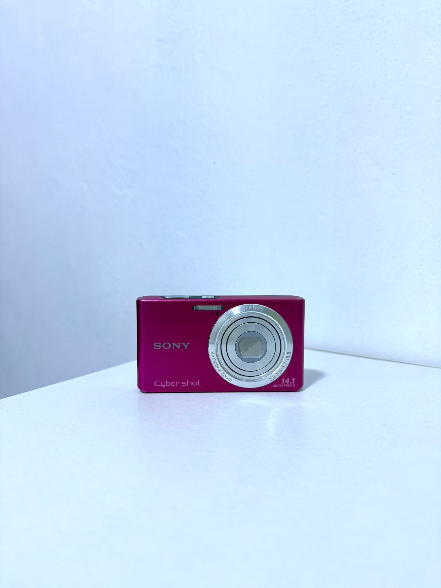? Sony Cybershot DSC-W530 (PINK) ?️ 5,999 Features: ⟢ 14.1 