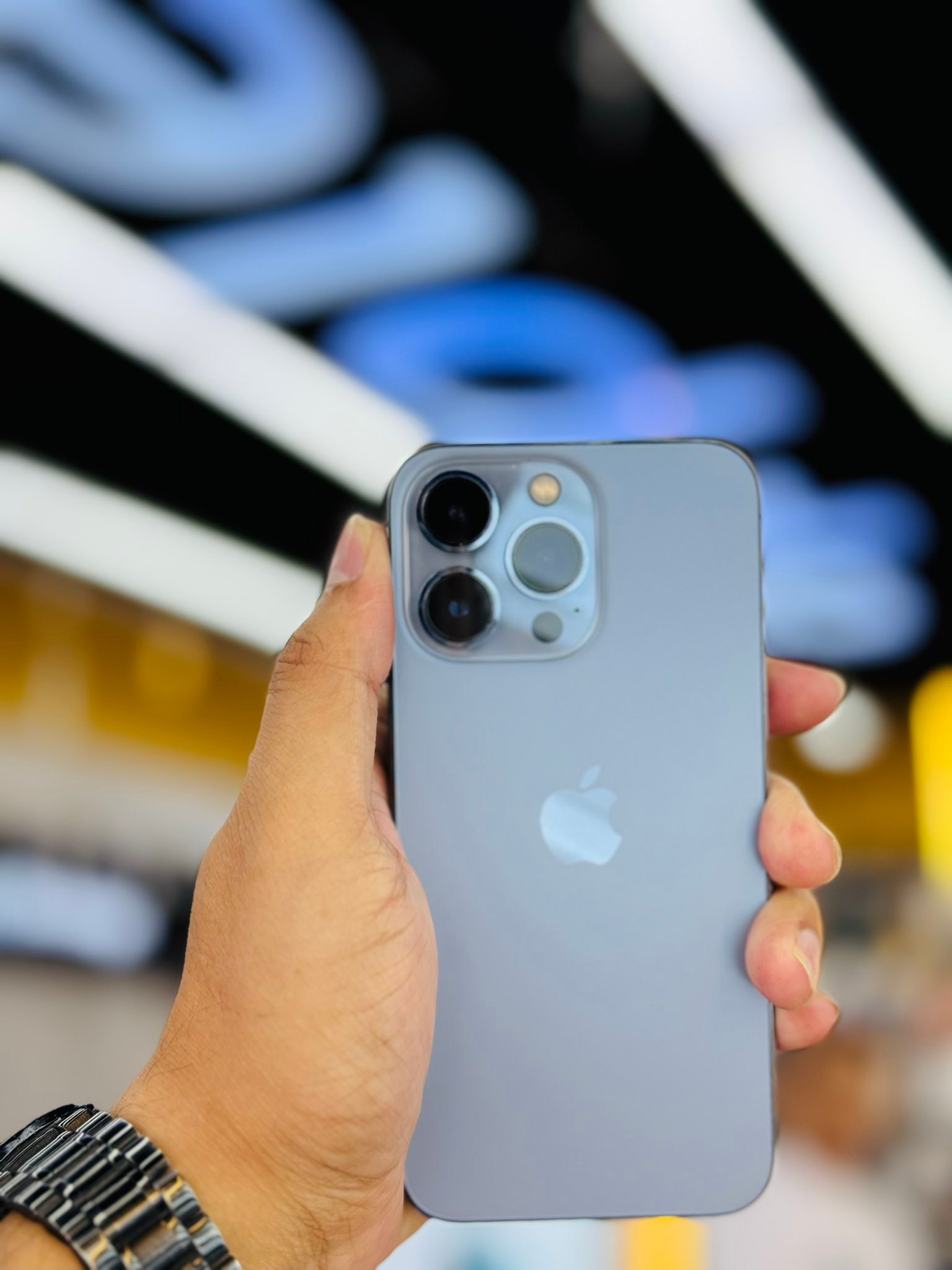 iPhone 13 Pro (Only device) Battery Health : 86% Storage : 512 GB 