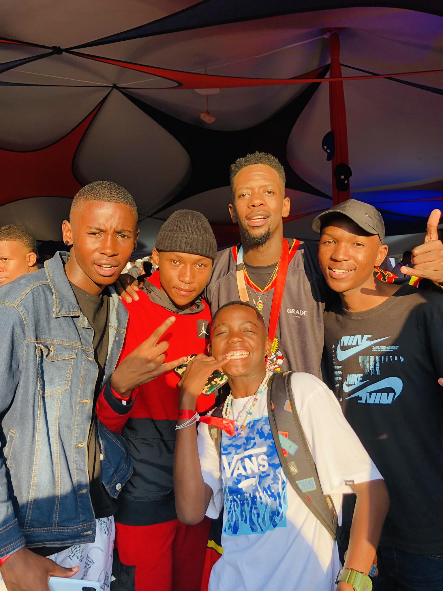 Lilflex - Majita Monday ️🤞🏻 | Facebook
