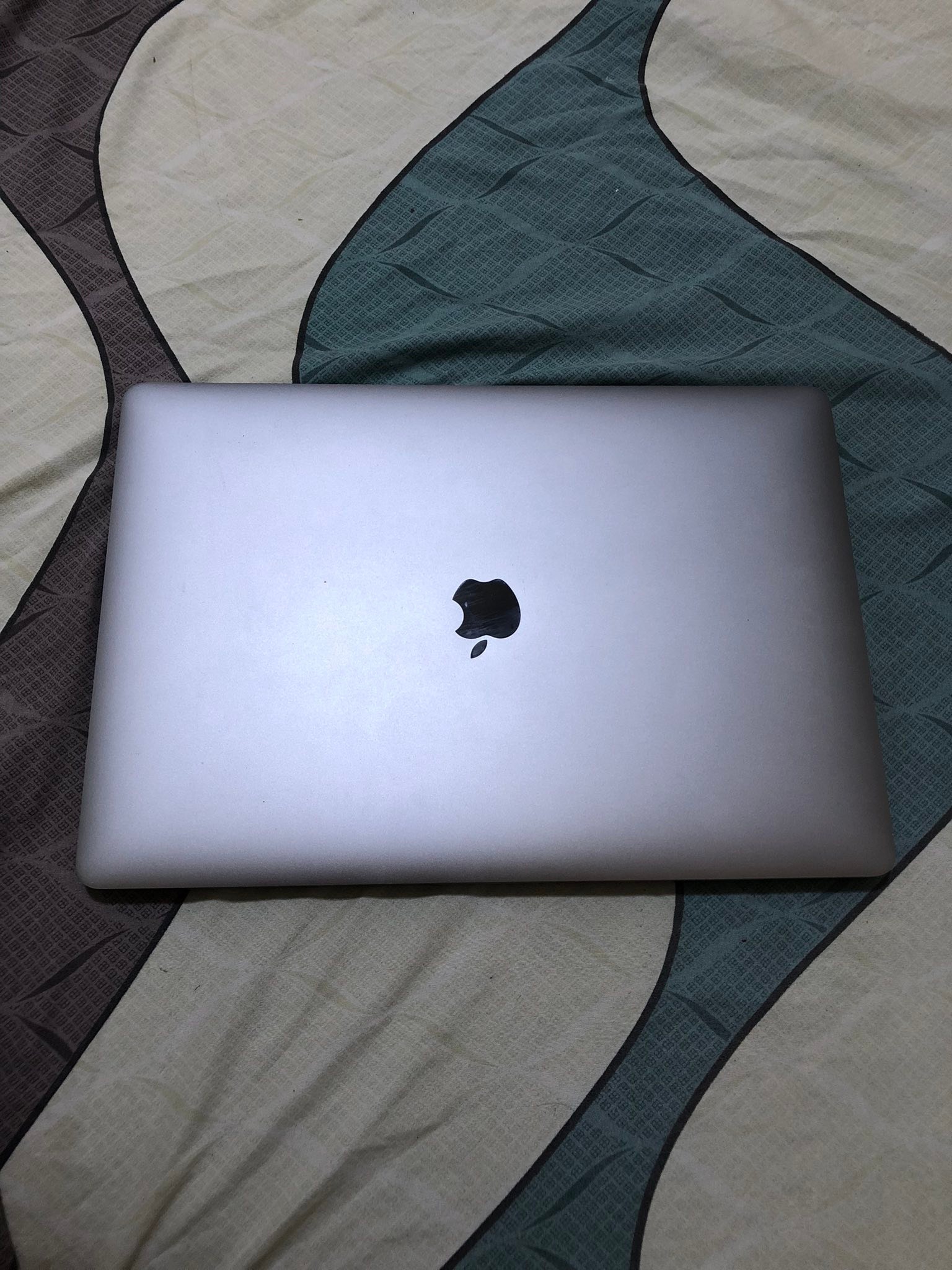 MacBook Pro 15 inch 2016 Touchbar