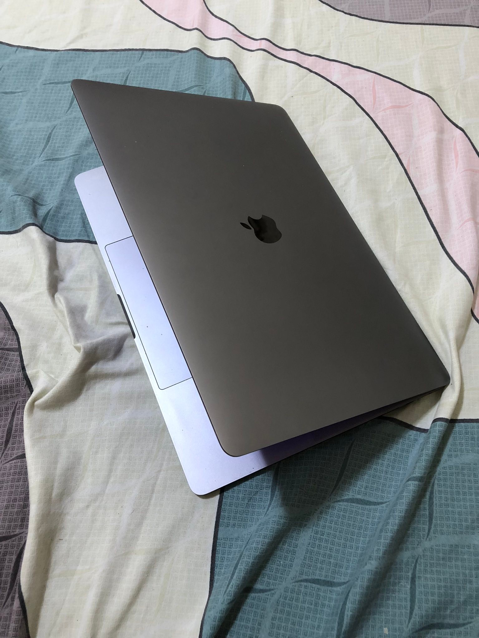 MacBook Pro 15 inch 2016 Touchbar