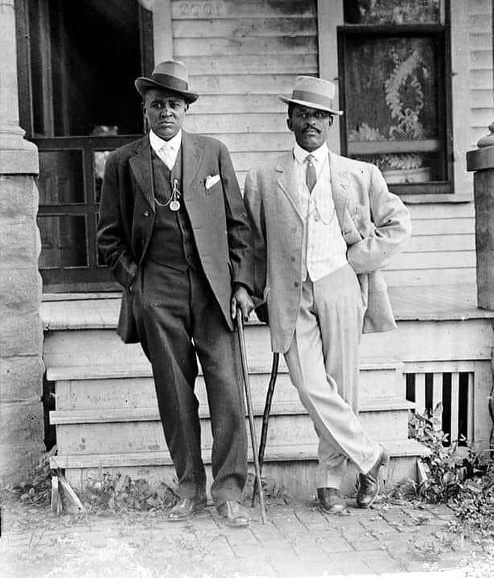 Tailor making a suit in early 1900s America