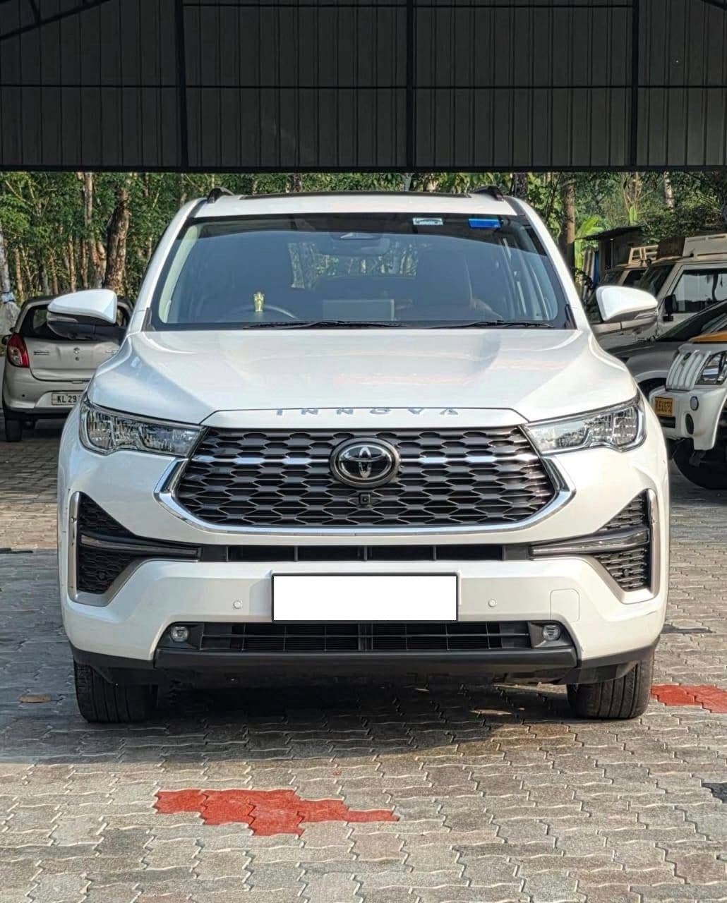 2025 MODEL HYCROSS ZX(O) HYBRID PETROL AUTOMATIC SINGLE OWNERSHIP