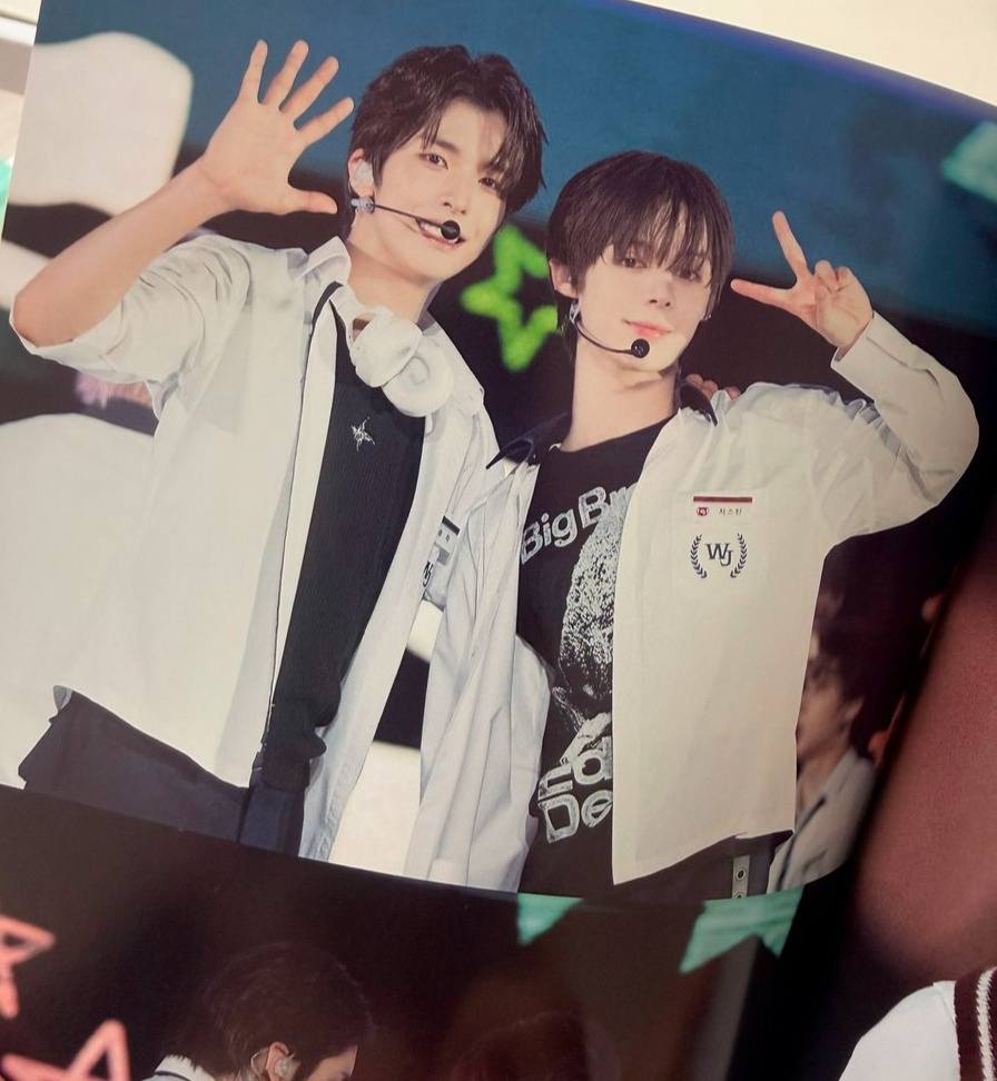 some photos from smtr Reply High School Yearbook Kit