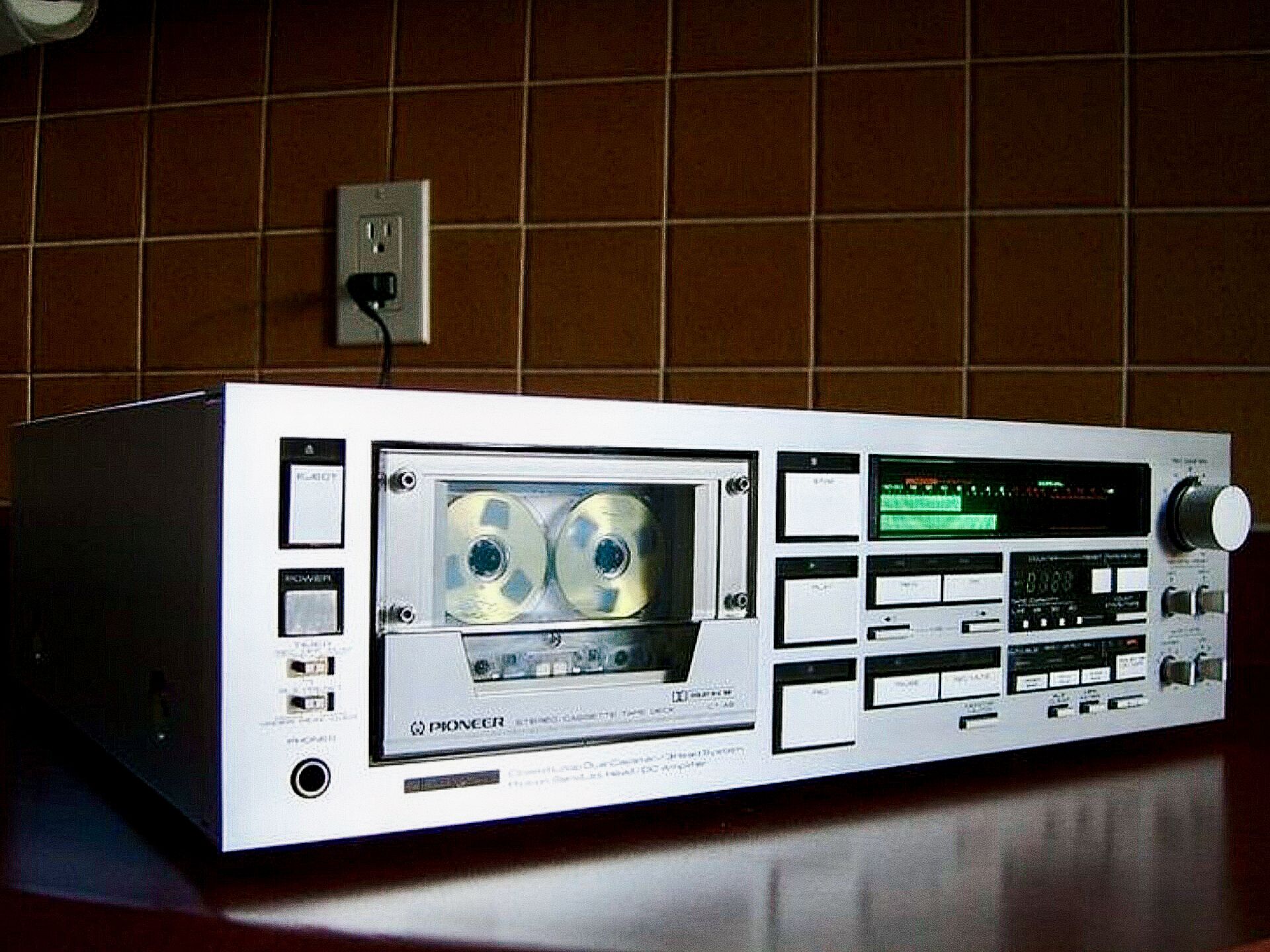 Pioneer CT-700 (1979) Stereo Cassette Deck