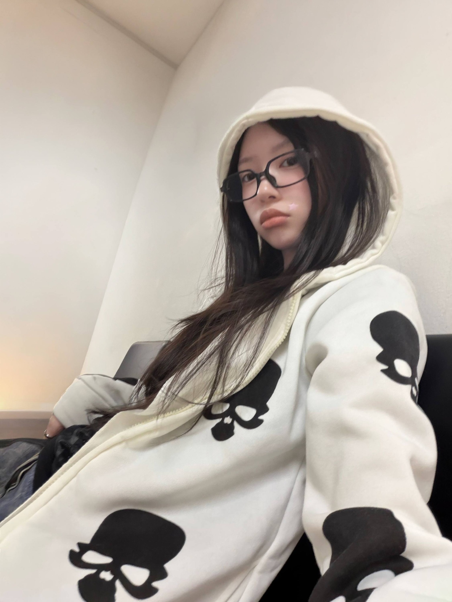 260417 | Weverse - #MOKA ☠️ Day #ILLIT #아일릿