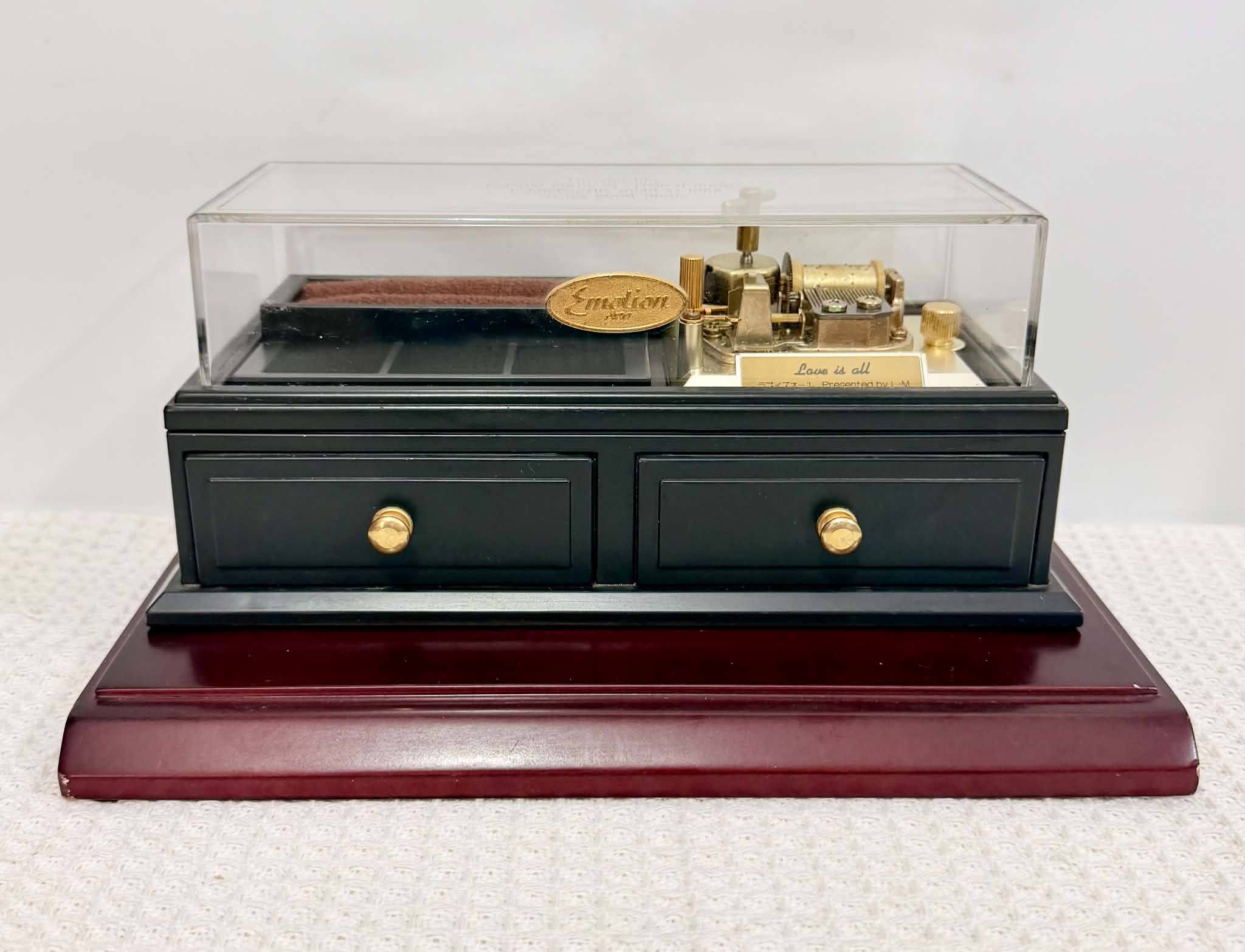 Vintage Emotion musical jewelry box from Japan