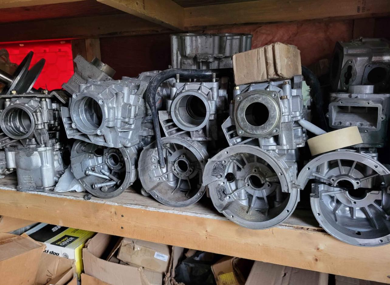 Selling 2stroke parts for Yamaha Kawasaki Seadoo, there are more 