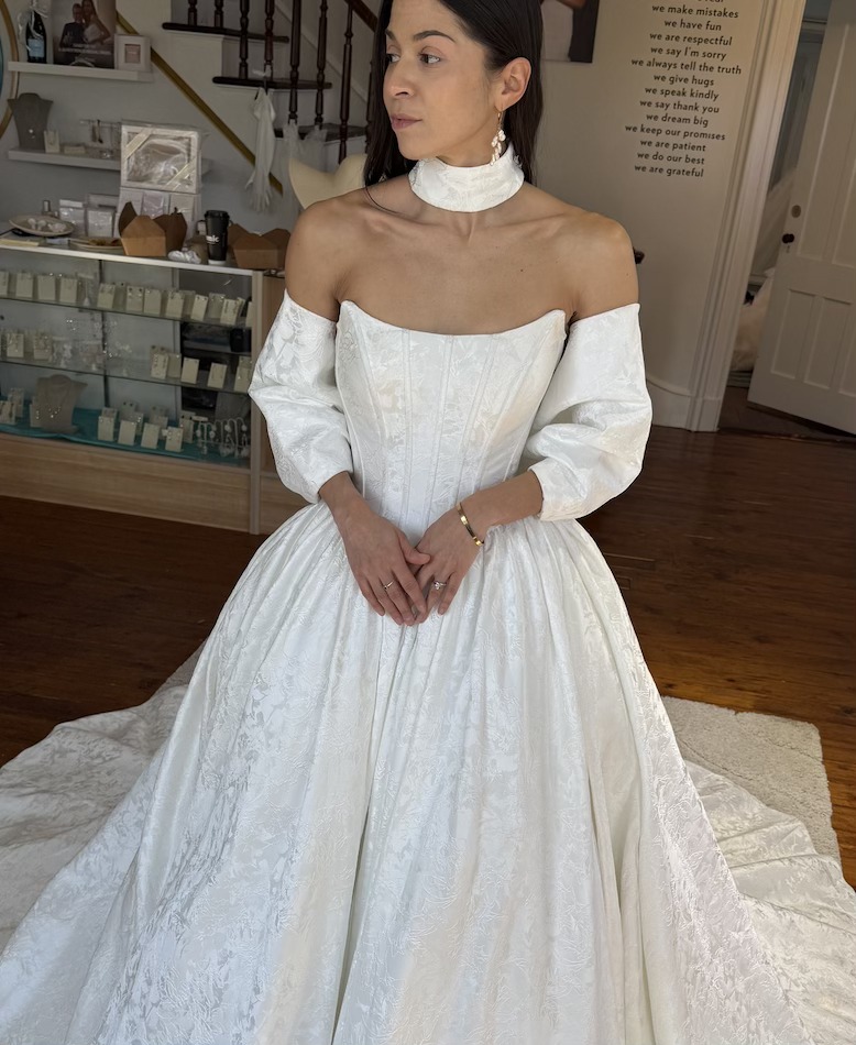 yumi katsura white gold wedding dress Bridal Designer Katsura, Who Revolutionized the Industry, Dies global-season_l1-SS25