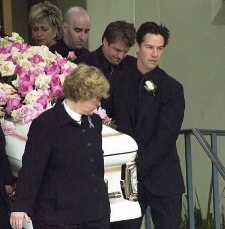 Morbid - Keanu Reeves met Jennifer Syme in 1998, and they soon became ...