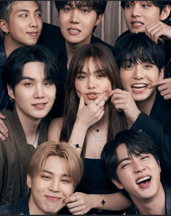 Bts members photo together