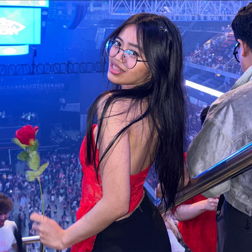 Yassy Angela