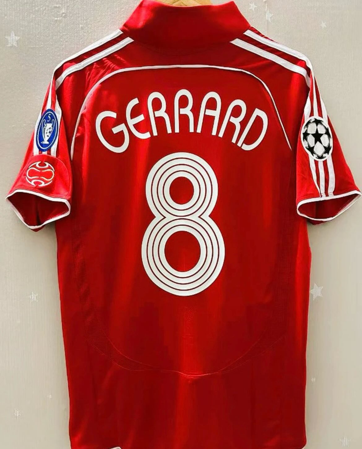 STEVEN GERRARD 2006-07 [LIVERPOOL] The Liverpool shirt featuring
