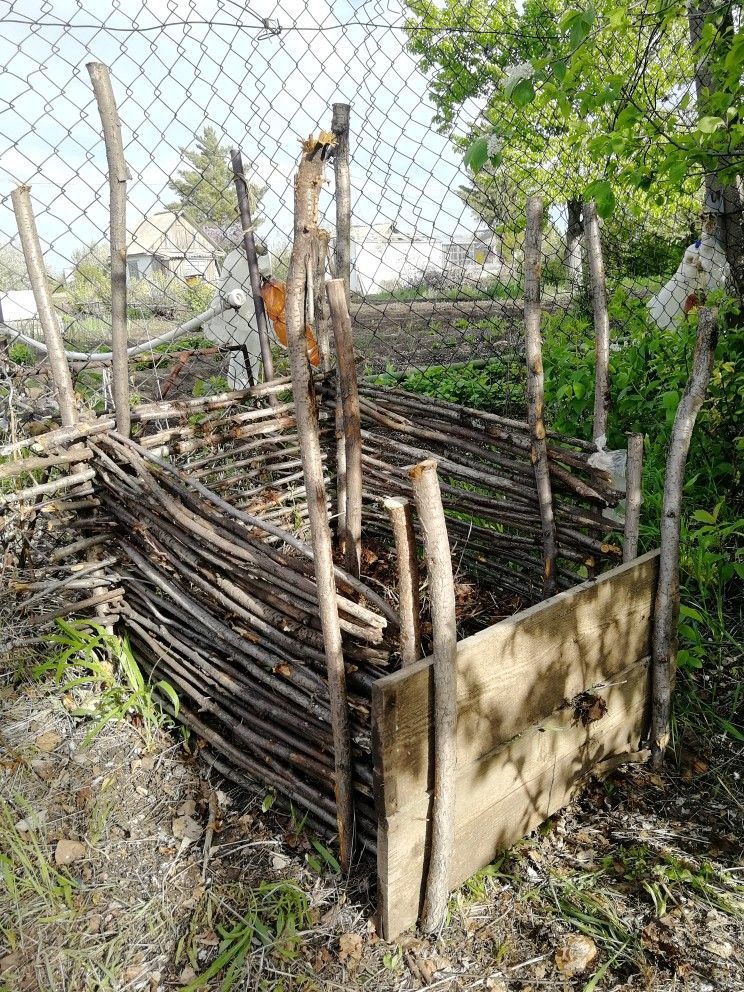Plants - Rustic Stick Compost Bin for Zero-Waste Gardens 🍂♻️ Holds yard ...