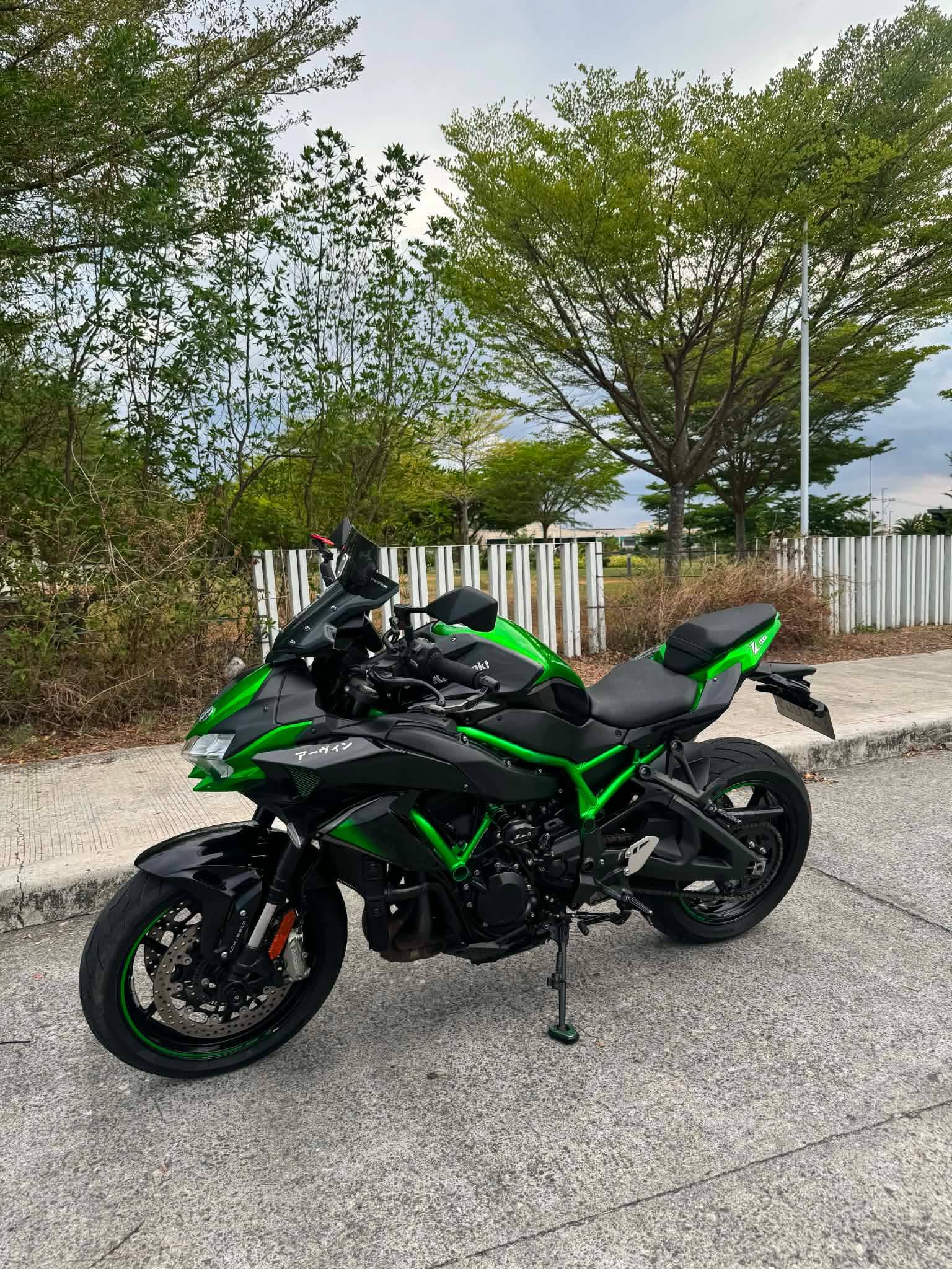 Kawasaki zh2 supercharged 2022 model for sale