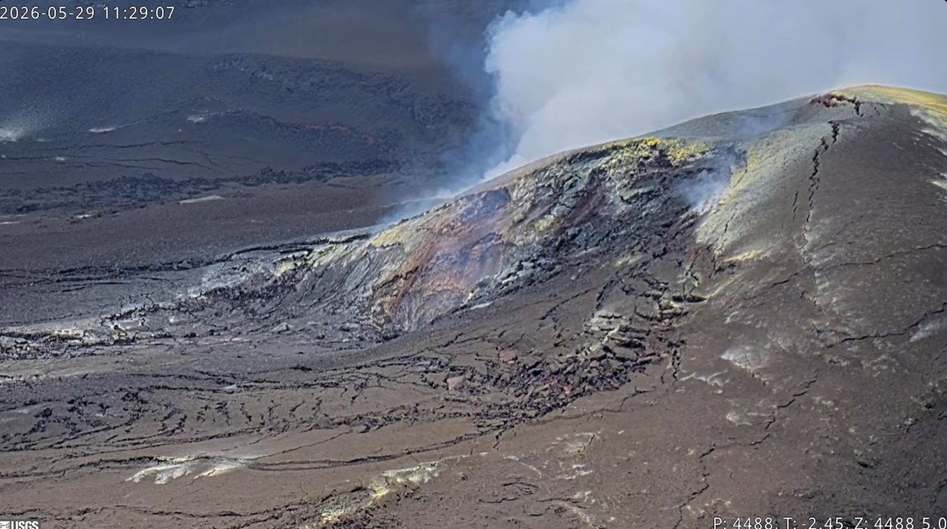 Hawaii volcano update: spatter spotted at north vent