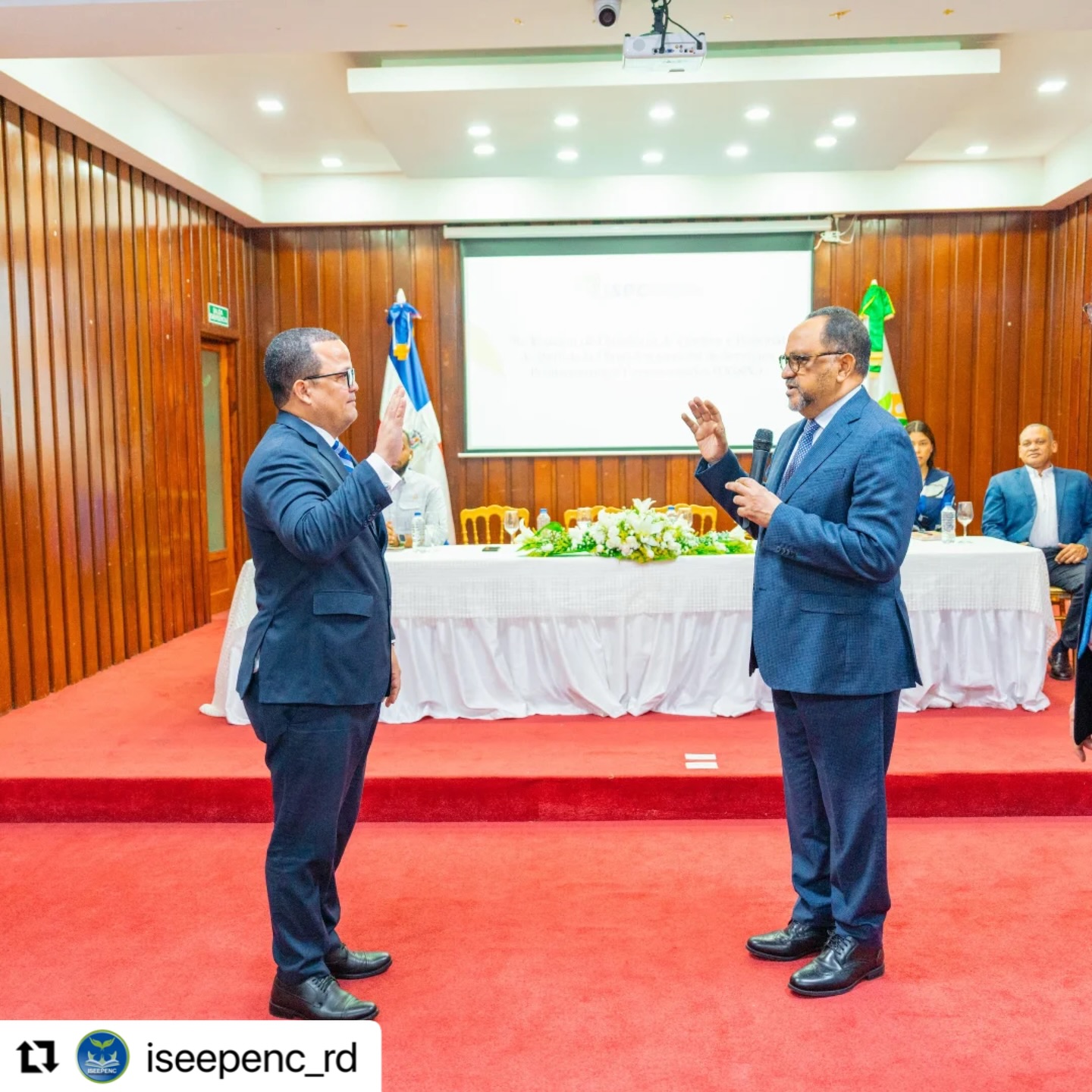 #Repost @iseepenc_rd ・・・ El ministro de Justicia, Antoliano Peralta ...