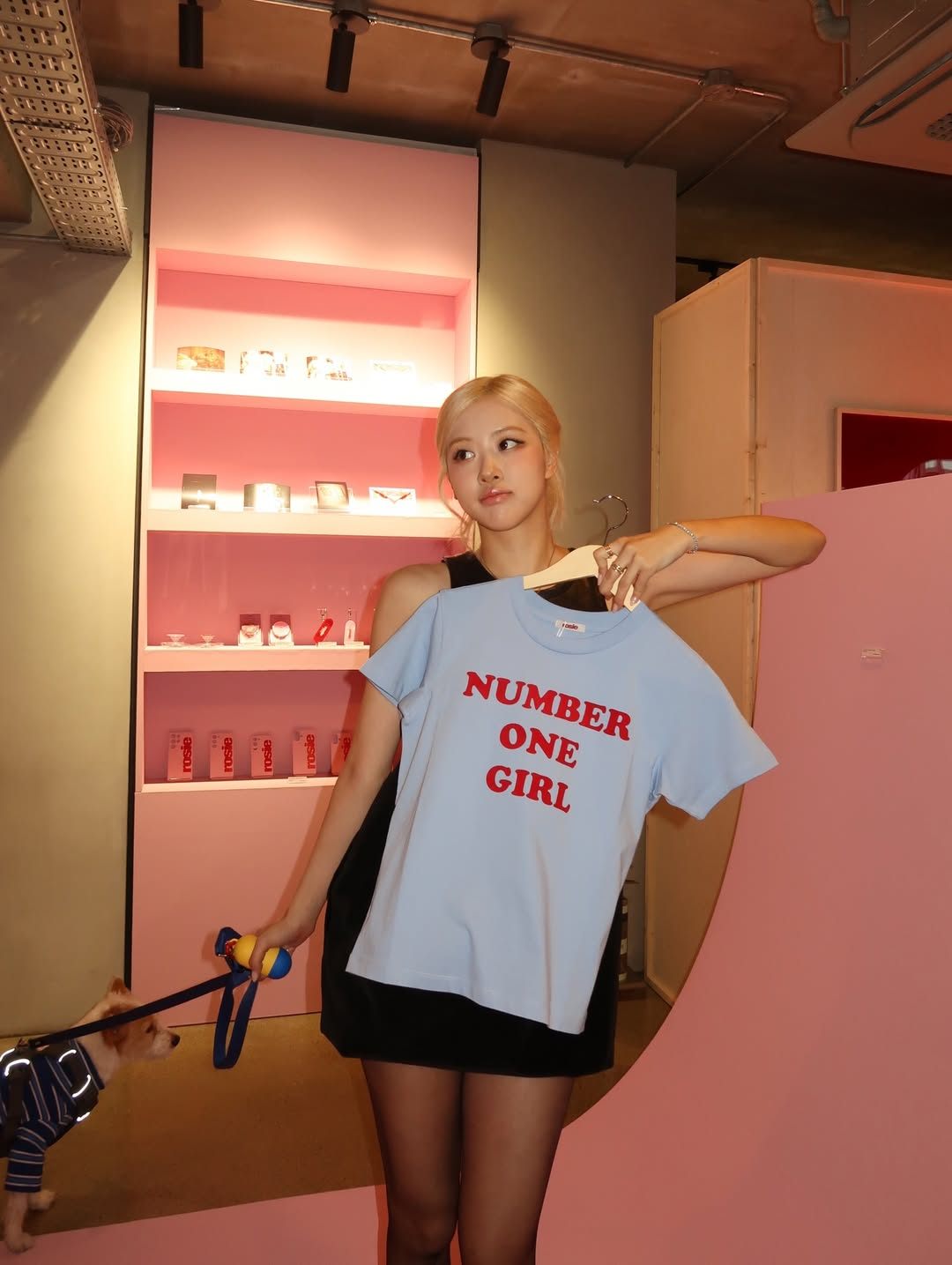 ROSIE POP UP IN SEOUL 💕❤️🩷 
