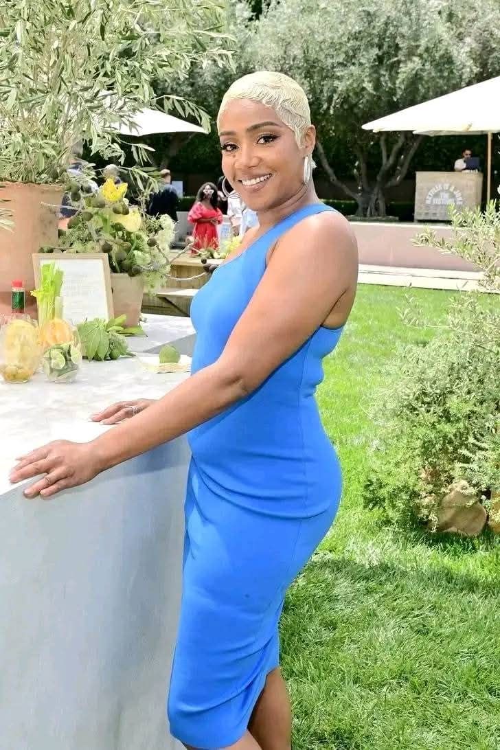 tiffany pollard blue dress Happy 44th birthday to 'New York' shoulder neckline and figure MerchCategory1:SS24 BRIDAL London Times Women's Dresses Size:CHILD-XXS-12-18 Months