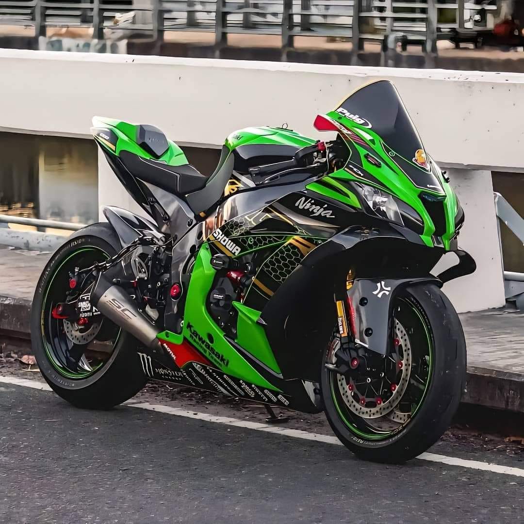 Kawasaki Ninja ZX-10R . . . #Honda #Kawazaki #Ducati #Yamaha