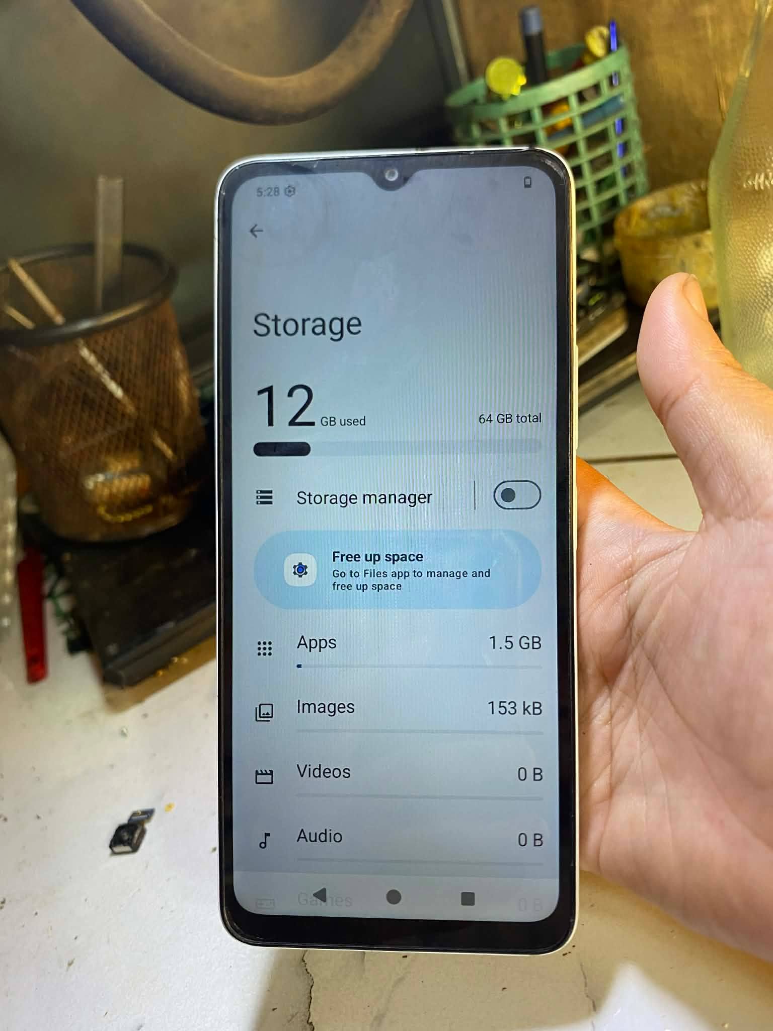 For sale Poco C61 White 3gb + 3gb 64gb No faulty With box and
