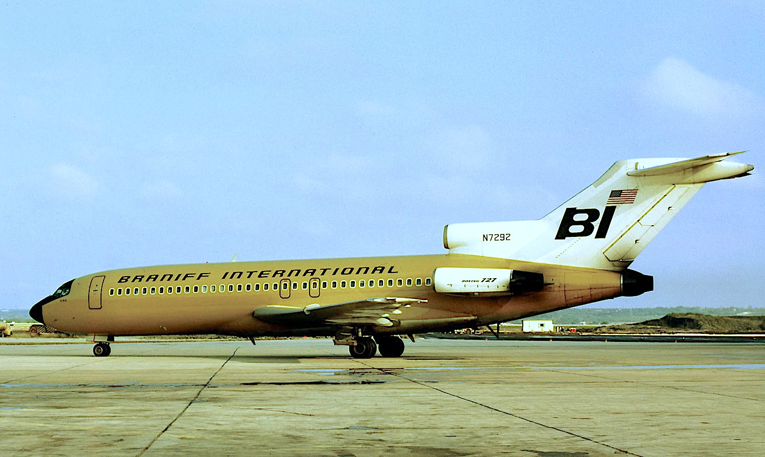 27枚 Which Braniff flight goes to Mexico, Hawaii, or New York? | San