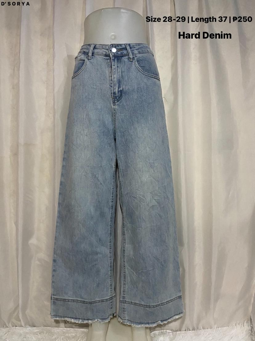 𝗗'𝗦𝗢𝗥𝗬𝗔 - 𝗡𝗢 𝗖𝗢𝗗 & 𝗡𝗢 𝗙𝗥𝗘𝗘 𝗦𝗛𝗜𝗣𝗣𝗜𝗡𝗚 ₱: 250 pesos only 📌Size: 28-29 ...