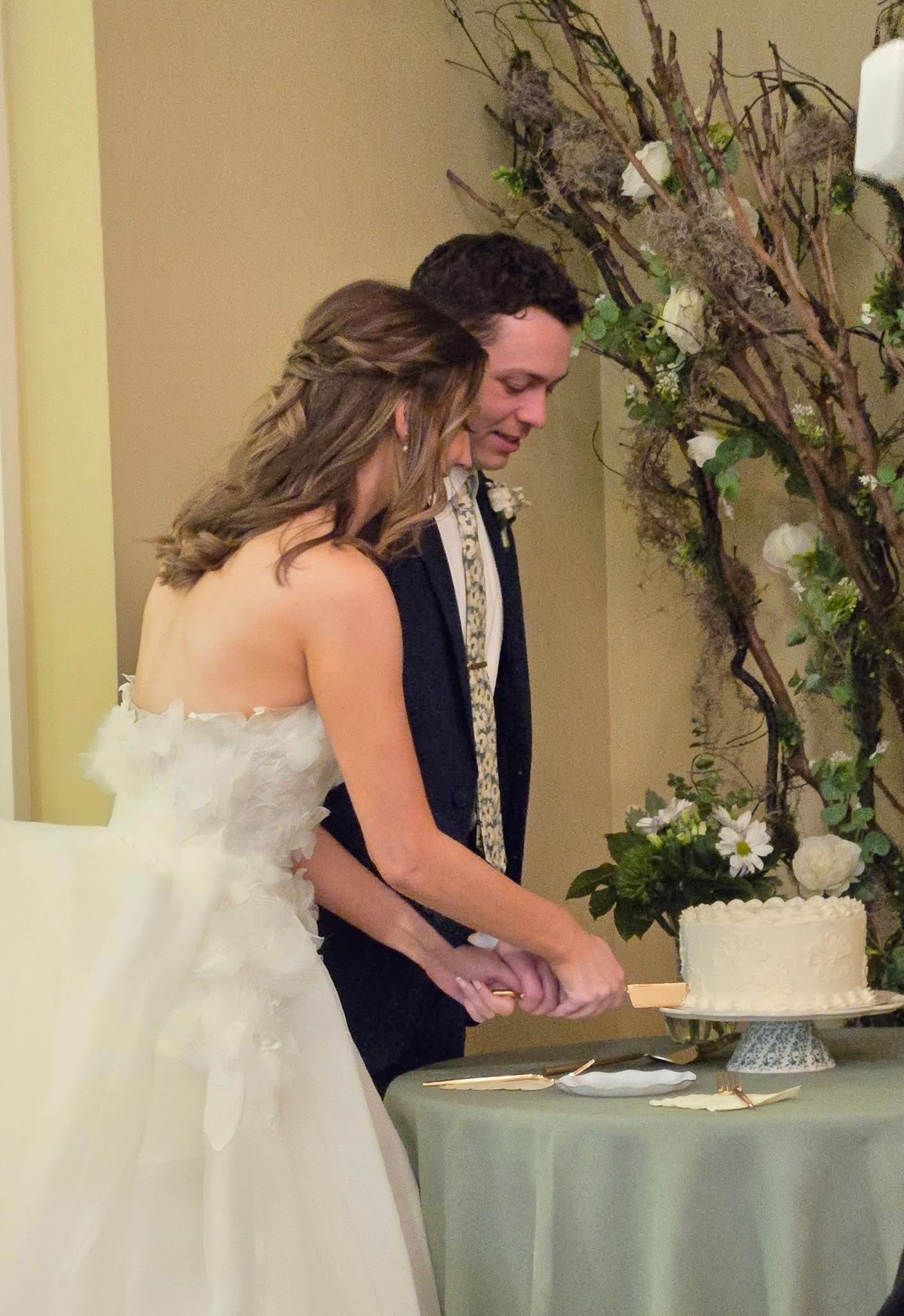 robyn browns wedding dress Brown's day photo Color:Nocturnal Navy Sequins party wear men Women's 100% Cotton A&F Engagement photos