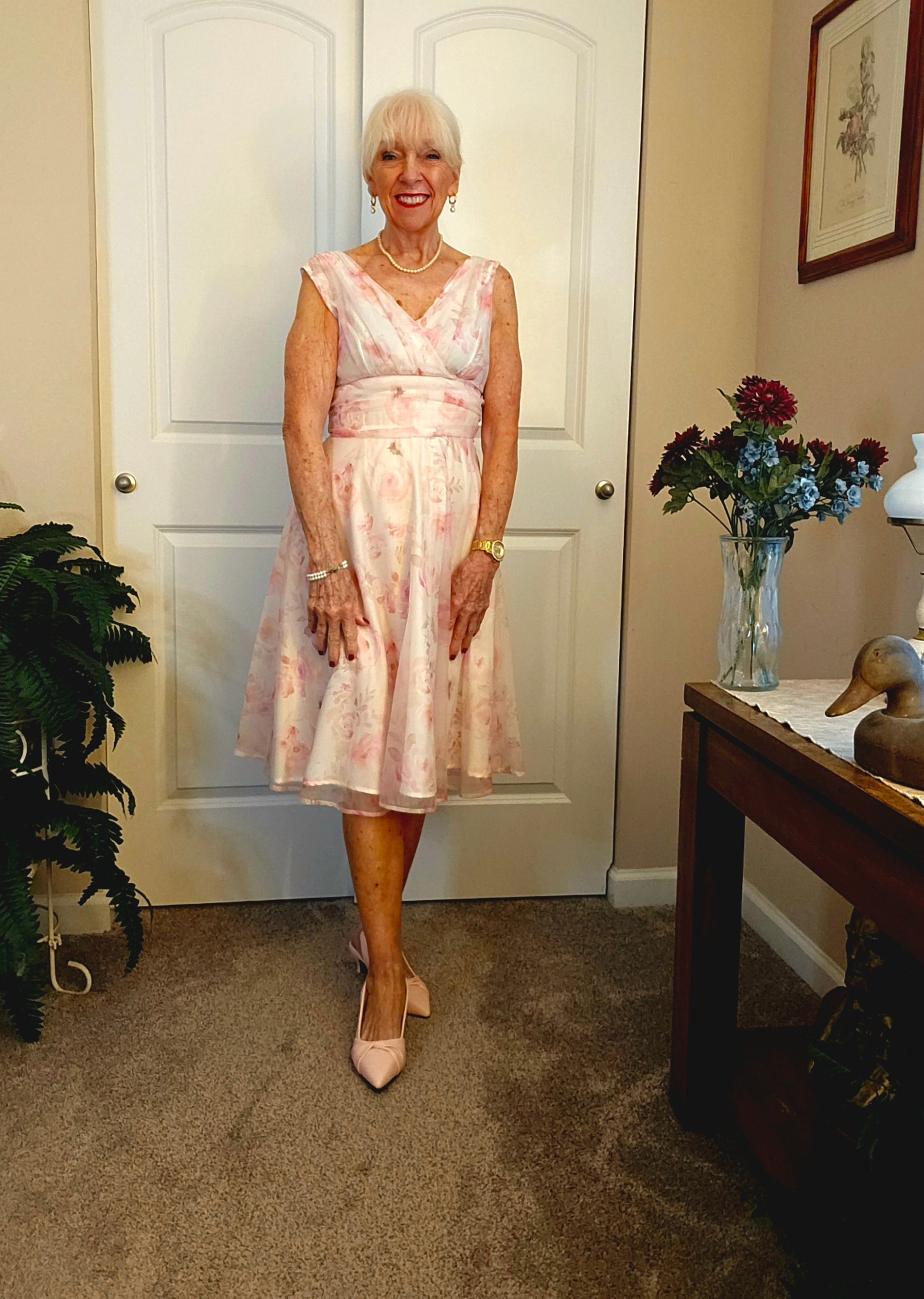 green dress white shoes Mint ​| Spectator Style Search: going out dress Get them now! Color:Pale Yellow Bouquet Chic and Stylish Summer