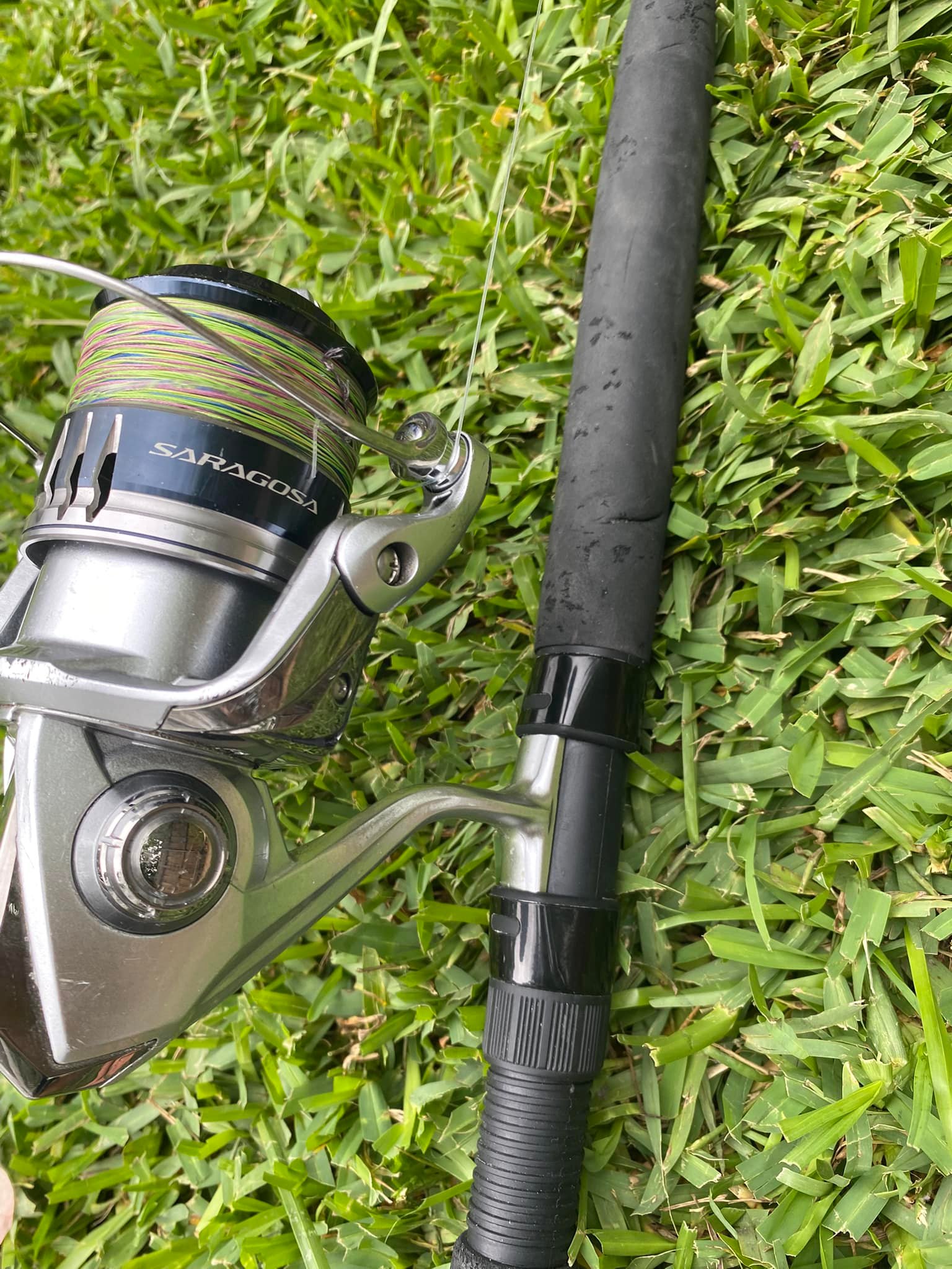 bell 440 helmet MX-10 MIPS Talon Casting Rod Glove Color:Iridescent White Yamaha Civante A magnetic closure allows