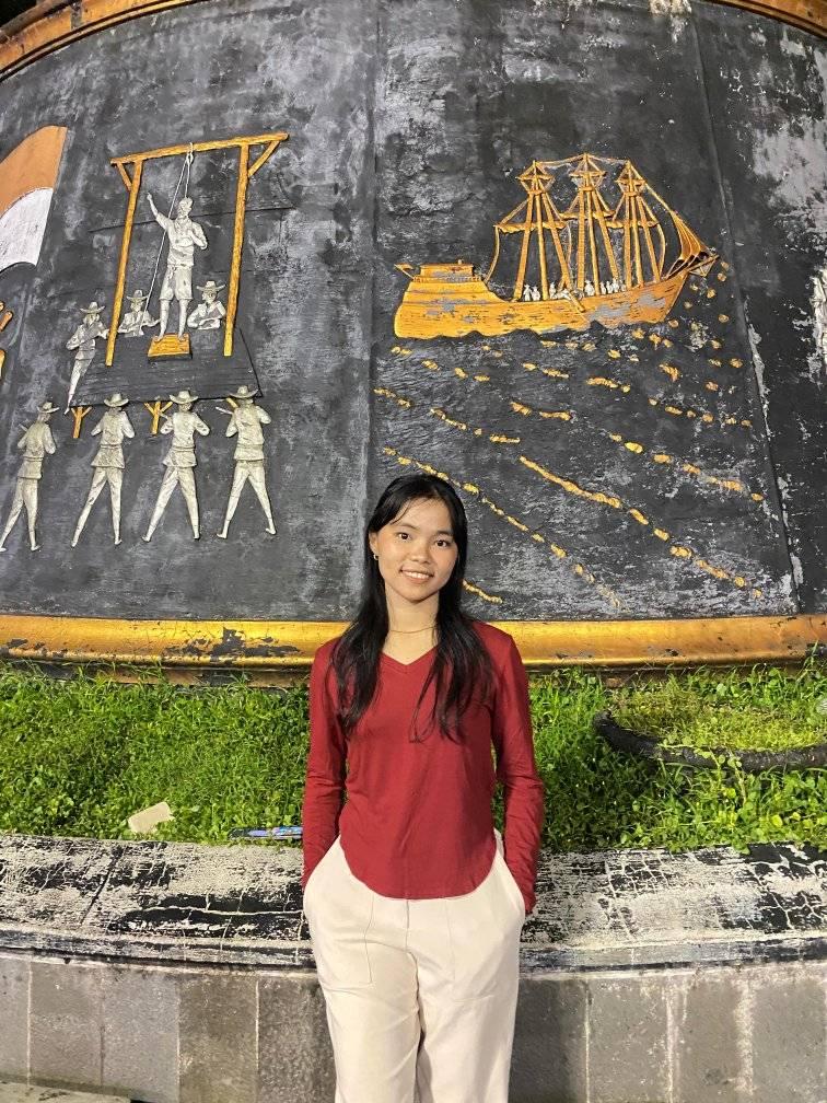 Astika Buton