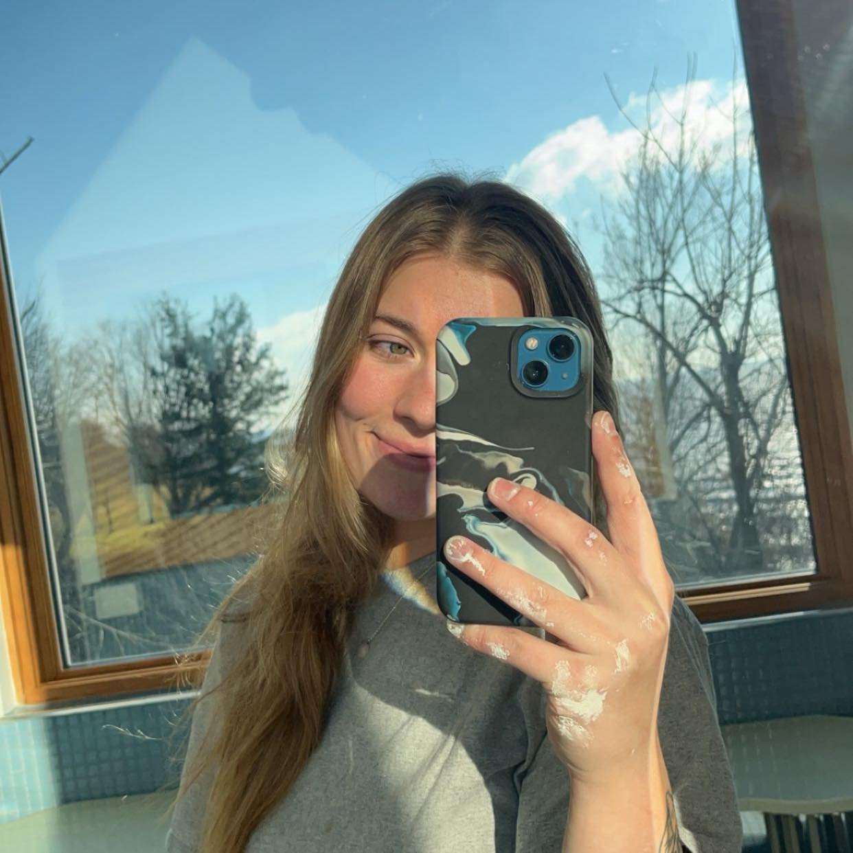 Breaking in my new hawk and trowel @columbiatools 🤩 #mudding #woman # ...
