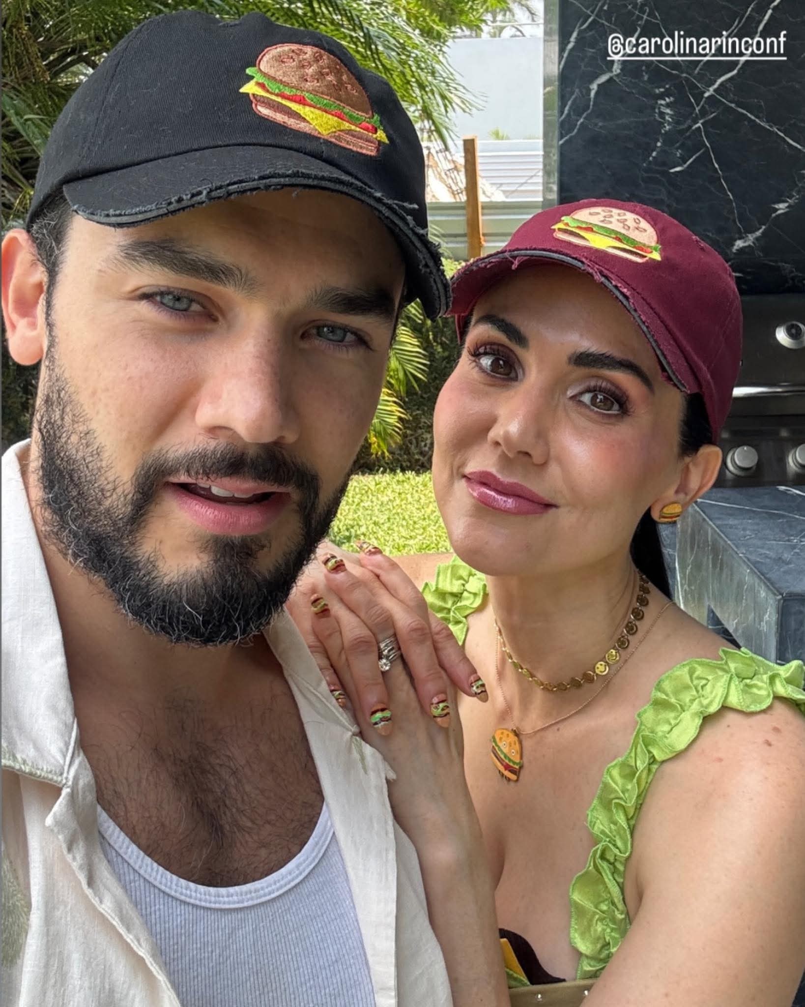 Novelas - José Manuel Rincon junto a su hermana Carolina Rincon 📸💖 ...