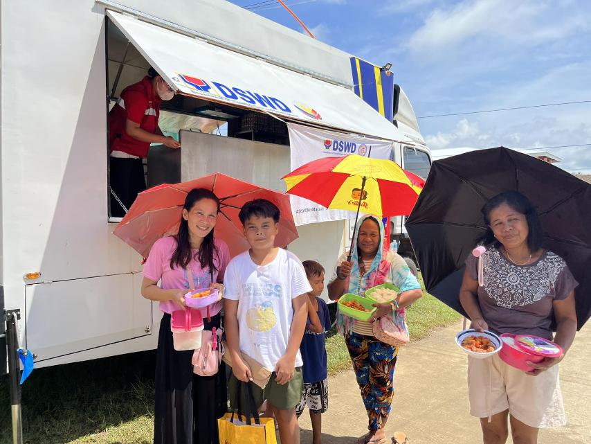 LOOK: The mobile... - DSWD Field Office 7 - Central Visayas | Facebook