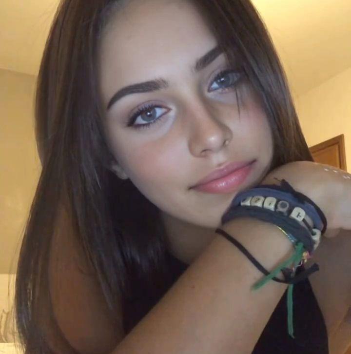 Ça m'arrive un peu trop là 🫣 je fais quoi ? #brune #brunette | Sara ...